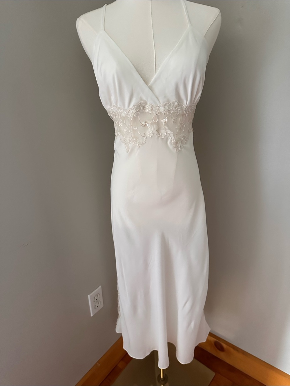 Vintage Denette White Lace-Trim Slip Dress - Picture 12 of 16